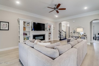 Welcome to Florence Gardens, one of Gulfport's most desirable - photo 4