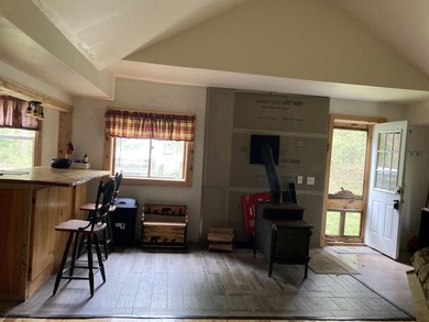 PRICE REDUCED on this cozy 2 bedroom, 1 bath cottage it is the - photo 4