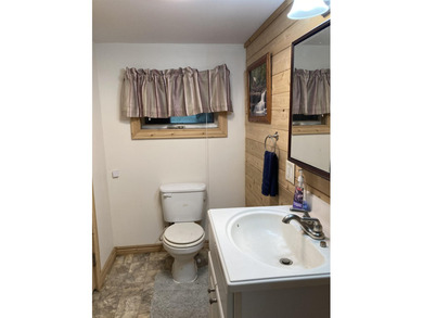 PRICE REDUCED on this cozy 2 bedroom, 1 bath cottage it is the - photo 8