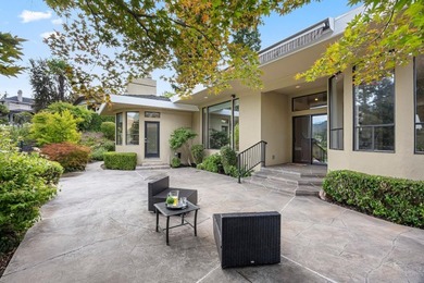 Rarely available, this elegant single-story residence enjoys - photo 31