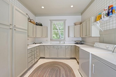 This 3,030-square-foot, 4-bedroom, 4-bathroom lake house with - photo 39