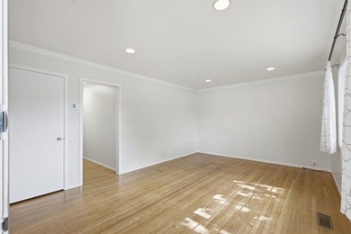 Great Value Duplex! Live on one side and rent out the other! - photo 10