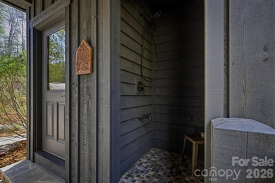 Timeless craftsmanship blended with gracious Lake James - photo 8