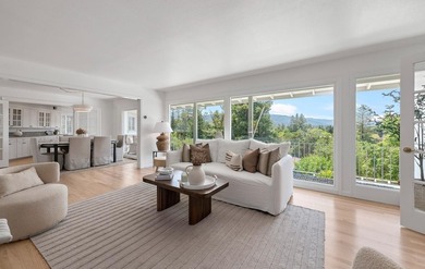 Exceptional opportunity located at the corner of Shannon and - photo 8