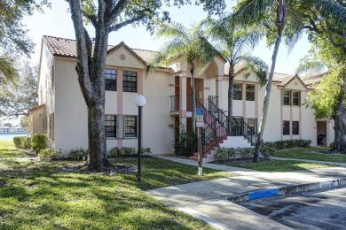 Lake Condo For Sale in Boca Raton, Florida