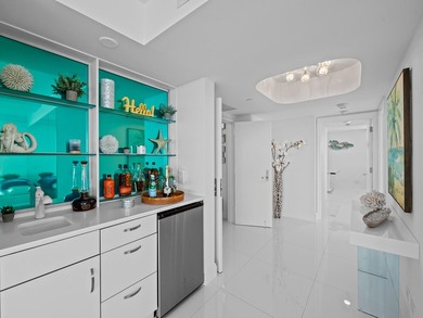 Direct Ocean, outstanding, and renovated 3/3 residence on the - photo 14