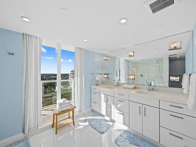 Direct Ocean, outstanding, and renovated 3/3 residence on the - photo 20