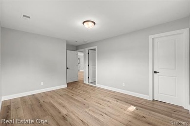 Everything is NEW in this beautifully renovated full brick ranch - photo 21