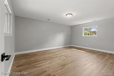 Everything is NEW in this beautifully renovated full brick ranch - photo 26