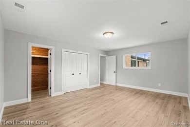 Everything is NEW in this beautifully renovated full brick ranch - photo 27