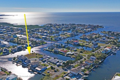 LOCATION * LOCATION * LOCATION! Magnificent Waterfront Property - photo 8