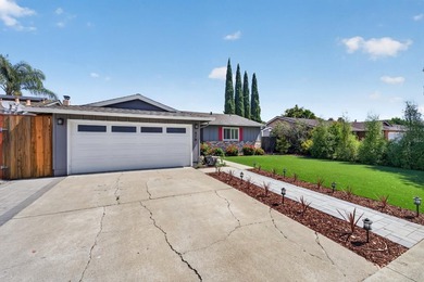 Beautiful ranch home, ideally located close to Shady Oaks Park - photo 4