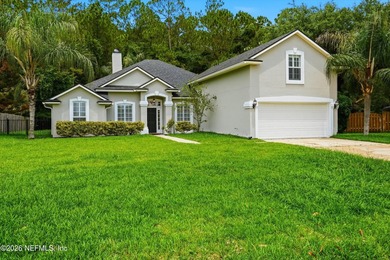 Welcome Home to this Beautiful 5-Bedroom Retreat in Oak Harbour - photo 1