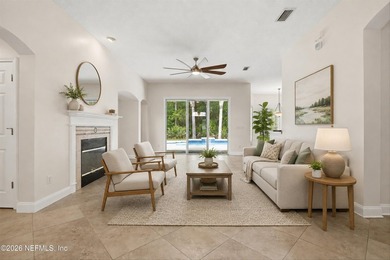 Welcome Home to this Beautiful 5-Bedroom Retreat in Oak Harbour - photo 4