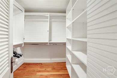 Beautiful home just two blocks from the beach! All kinds of - photo 6