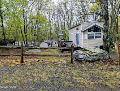 Shohola Lake Home For Sale in Shohola Pennsylvania