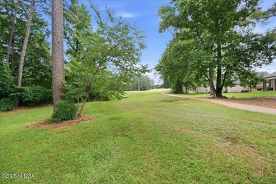 Charming, move-in ready 2-bedroom, 2-bath patio home overlooking - photo 23