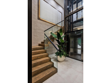 Brand-New Ultra Modern Masterpiece sited on 80' of waterfrontage - photo 5
