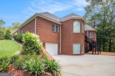 STUNNING BRICK HOME beautifully maintained and nestled on 2.65 - photo 3