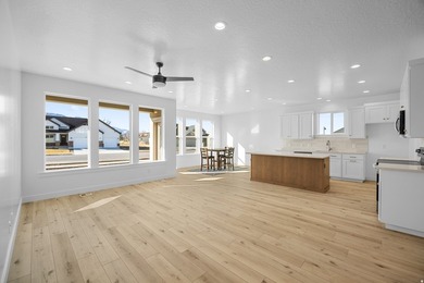 *Morgan* Samplee see the stunning views at Oakridge cove, right - photo 5