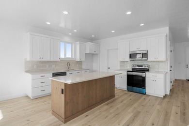*Morgan* Samplee see the stunning views at Oakridge cove, right - photo 6