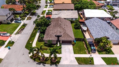 Great opportunity in the popular West Kendall area! This - photo 2