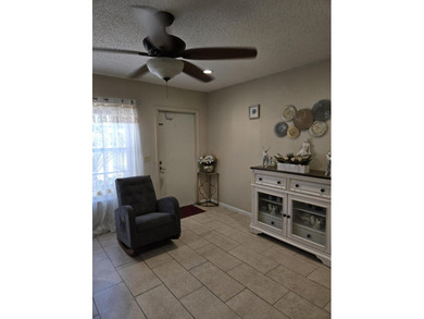 Well maintained and spacious villa in convenient West Palm Beach - photo 6