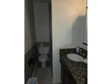 Well maintained and spacious villa in convenient West Palm Beach - photo 9