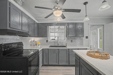 Located in a highly convenient area, this 4 bedroom, 2 bath - photo 3