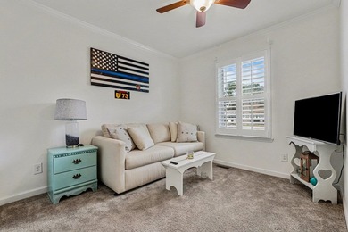 Welcome to this beautifully maintained 3-bedroom, 2-bathroom - photo 15