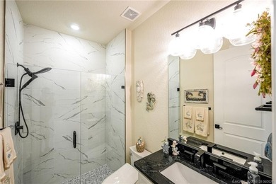 Stunning 2024 Del Webb Stellar model with private screened pool - photo 16