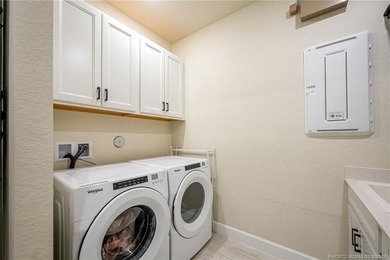 Stunning 2024 Del Webb Stellar model with private screened pool - photo 19