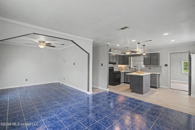 Located in a highly convenient area, this 4 bedroom, 2 bath - photo 10