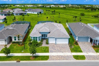 Stunning 2024 Del Webb Stellar model with private screened pool - photo 23