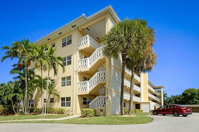 Move right into this beautifully updated 2-bedroom, 2-bath - photo 1