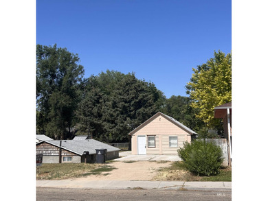 Lake Lowell Home For Sale in Nampa Idaho