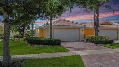 LAKES AT TRADITION! Beautifully updated 2/2/2 Capri III villa on - photo 2