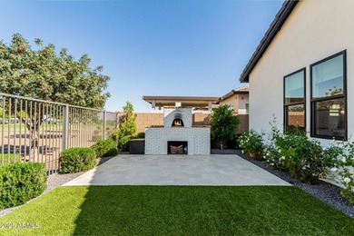 The modern Farmhouse ''St Helena'' model next to the Clubhouse - photo 48