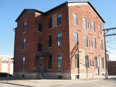 This if one of the nicest, most up to date multi-family - photo 9