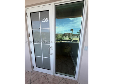 Prime Commercial Office on Palm Avenue - Exceptional Business - photo 3