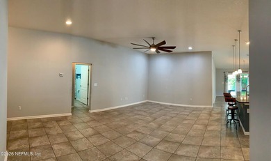 Move in ready! (See Private Remarks) 4 bed/2 bath, 2 car garage - photo 21