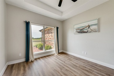 Beautiful custom brick home tucked away on a cul-de-sac in - photo 22