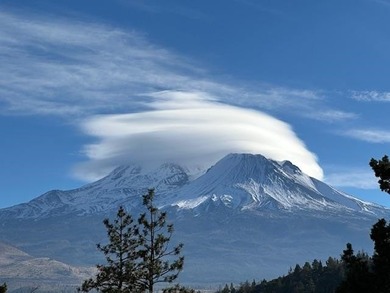 Stunning views in multiple directions from the serenity of this - photo 2