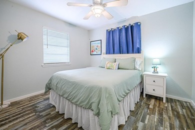 Furnished 2-Bedroom Cottage Just Steps from the Beach! Welcome - photo 24