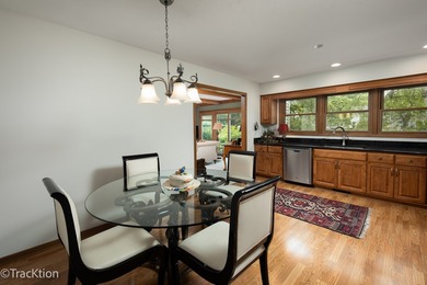 Welcome to this beautifully maintained end-unit townhome that - photo 8
