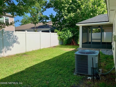 Move in ready! (See Private Remarks) 4 bed/2 bath, 2 car garage - photo 44