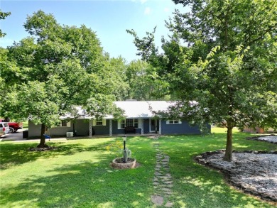 Beaver Lake Home For Sale in Lowell Arkansas