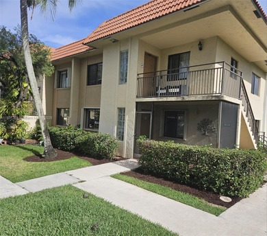 Weston Lakes Area Condo Sale Pending in Weston Florida