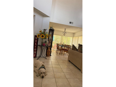 Gorgeous Single home 3 Bedrooms, 2.5 Bath located in the heart - photo 11