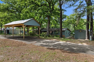 Tucked away in the towering pineywoods of East Texas, this - photo 13